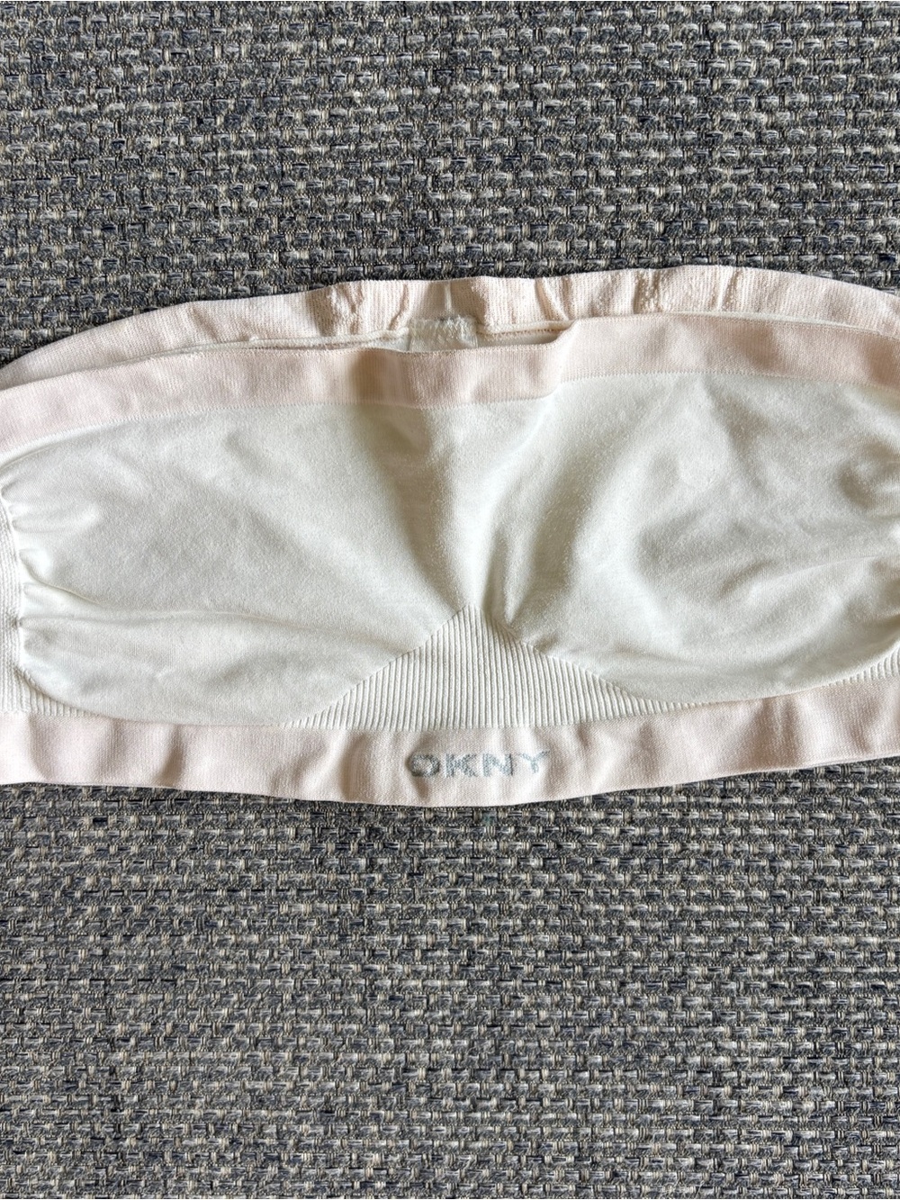 DKNY Blush Pink Cream Seamless Strapless Bandeau Top Size M/L Pull On